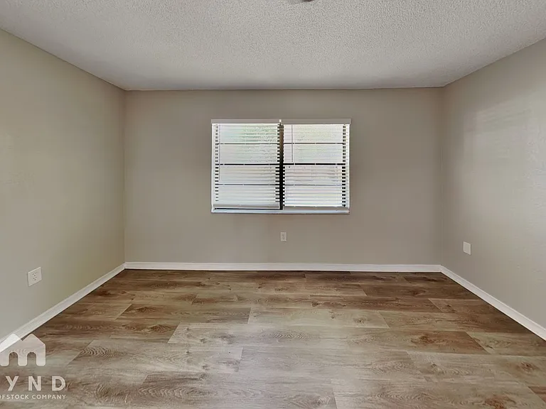 10327 Lansfield St — Photo 8