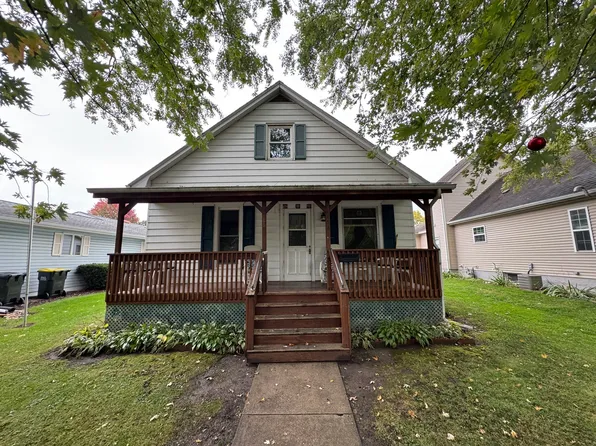 138 N Brown St, Genoa, IL 60135