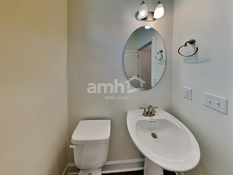 3013 Eagle Bluff Way — Photo 9
