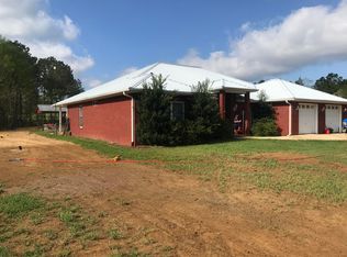 430 Strickland Rd, Defuniak Springs, FL 32435