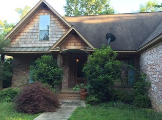16 Knight St, Philadelphia, MS 39350