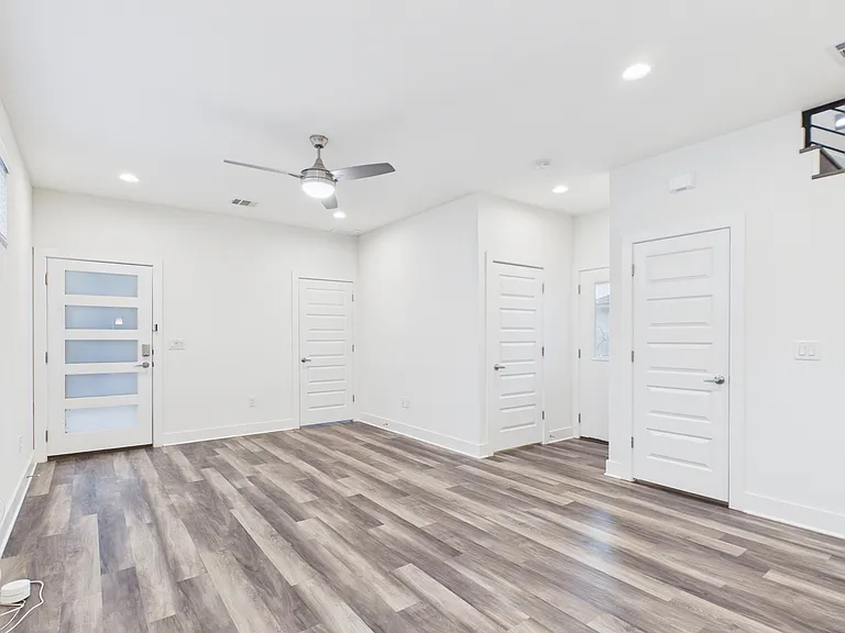 6102 Caddie St #B — Photo 6