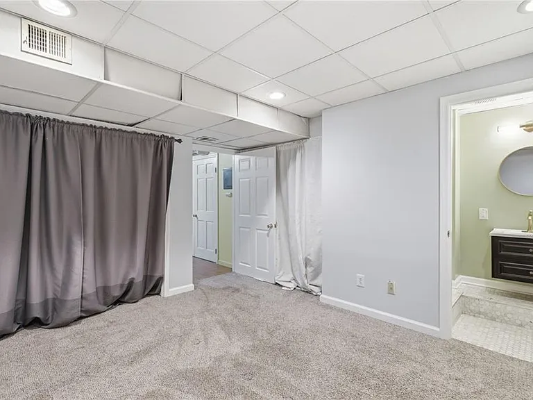 856 Saint Charles Ave NE #8 — Photo 32