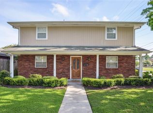 200 Pike Dr, Gretna, LA 70053