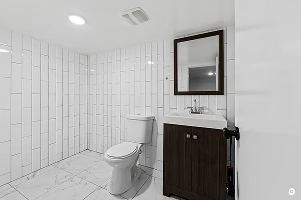 Rented by The Galatz Group | media 31