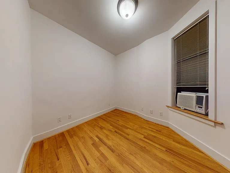 129 E 97th St #2C — Photo 9