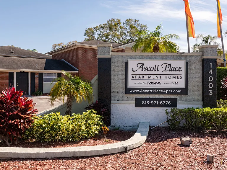 Ascott Place Apartments — Photo 10