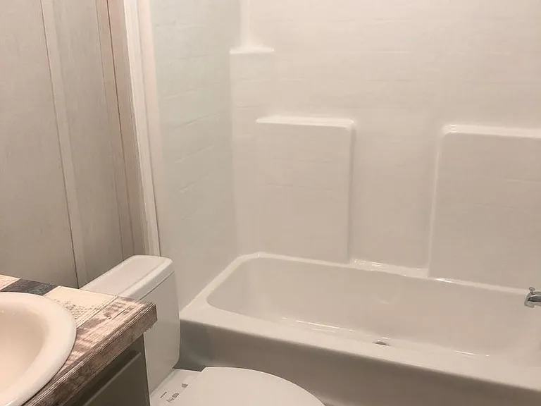 453 W Juniper Ave — Photo 3