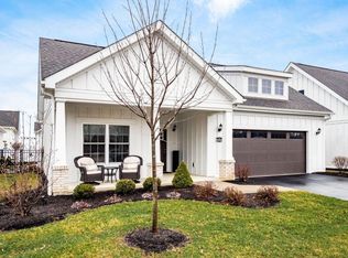 6898 Lobelia Dr, New Albany, OH 43054