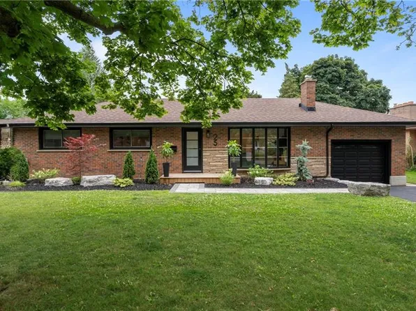 25 Seneca Cres, Brantford, ON N3R 1K3