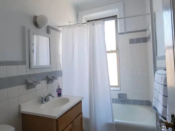 29-01 39th Avenue image 10 of 10