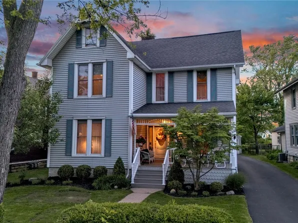 122 Pleasant Ave, Lancaster, NY 14086