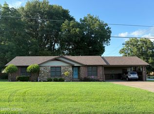 548 E College St, Dyer, TN 38330