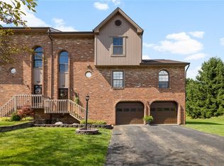 701 Sunset Cir, Cranberry Township, PA