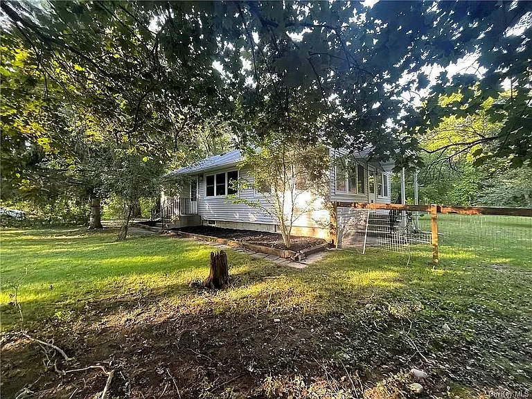 204 Stony Ford Rd — Photo 5