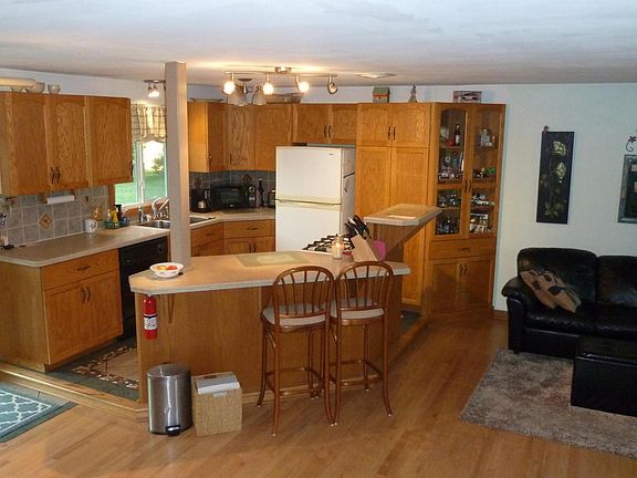 2nd image of 2514 Deerfield Dr