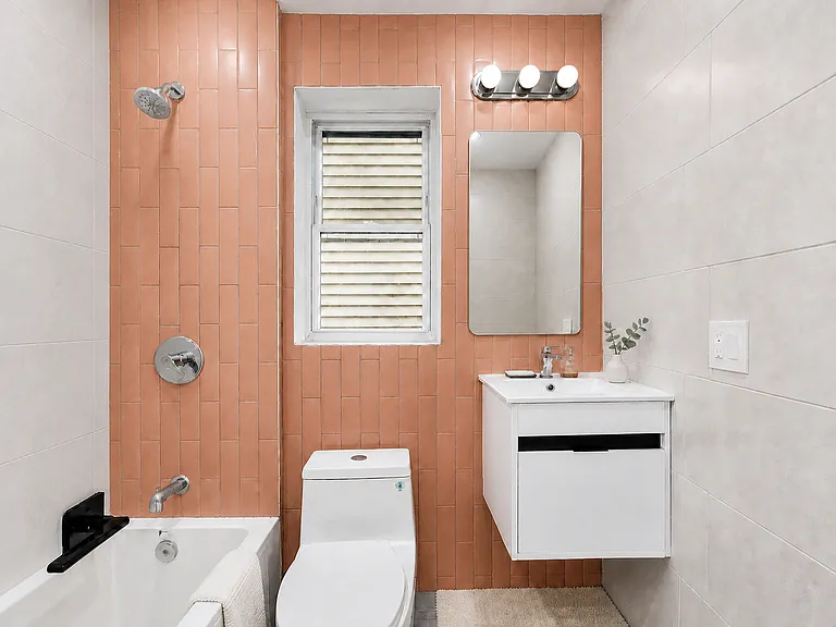 151 Williams Ave #2R — Photo 9
