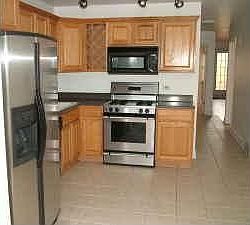 3rd image of 3528 N Ashland Ave #1
