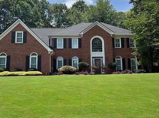 810 Ferncroft Ct, Roswell, GA 30075