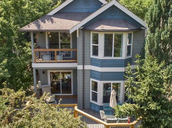 2234 NW 5th St, Bend, OR 97703