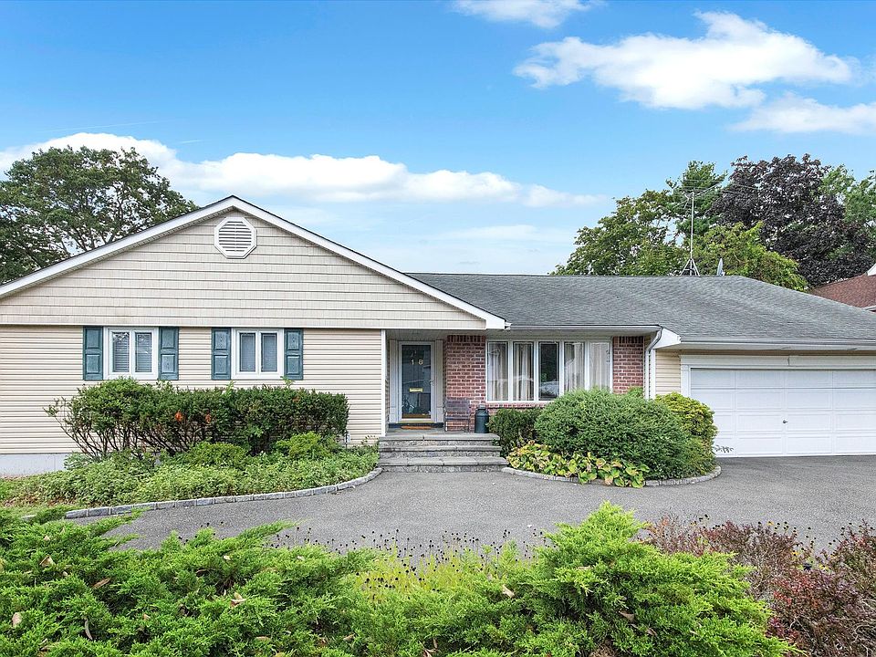 1st image of 18 Harriet Dr