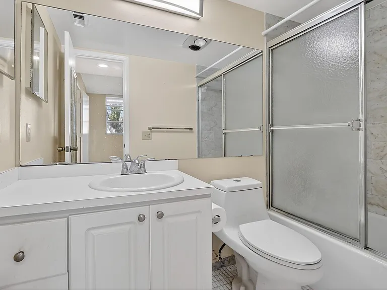 830 S Hollybrook Dr #204 — Photo 7