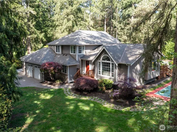 8915 69th Avenue NW, Gig Harbor, WA 98332