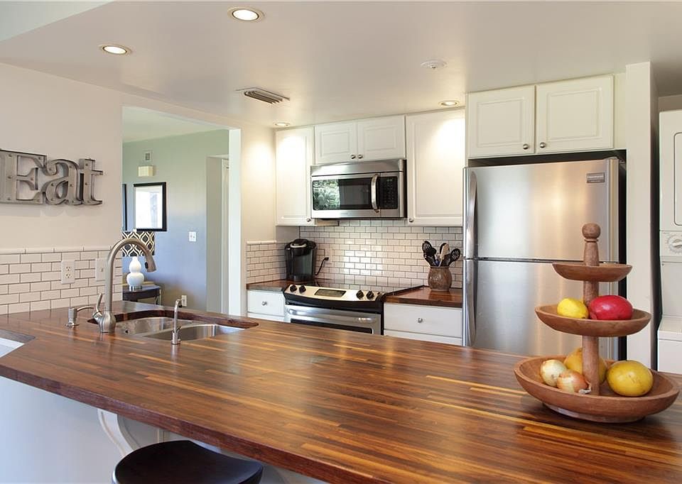 1st image of 63 Seabreeze Ln #63