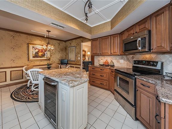5th image of 4014 Sandpiper Ct
