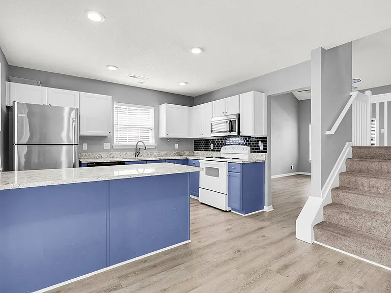 478 Doane Way #1 — Photo 39