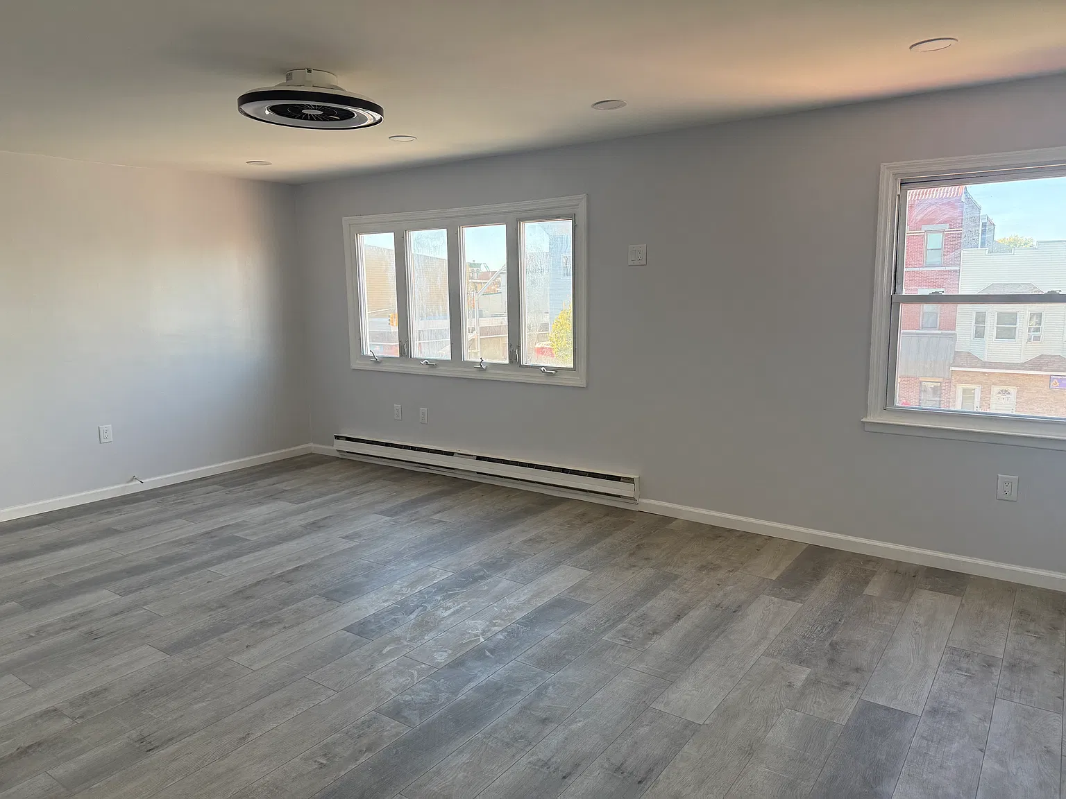 3 bed, 1.5 bath, 1480 sqft, $2,500 — Photo 3