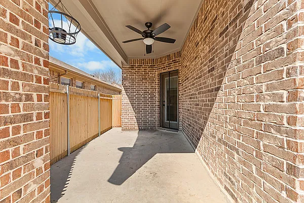 501 Wichita Trl — Photo 31