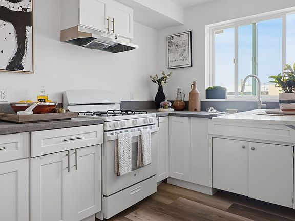 2nd image of 2837 San Marino St #103