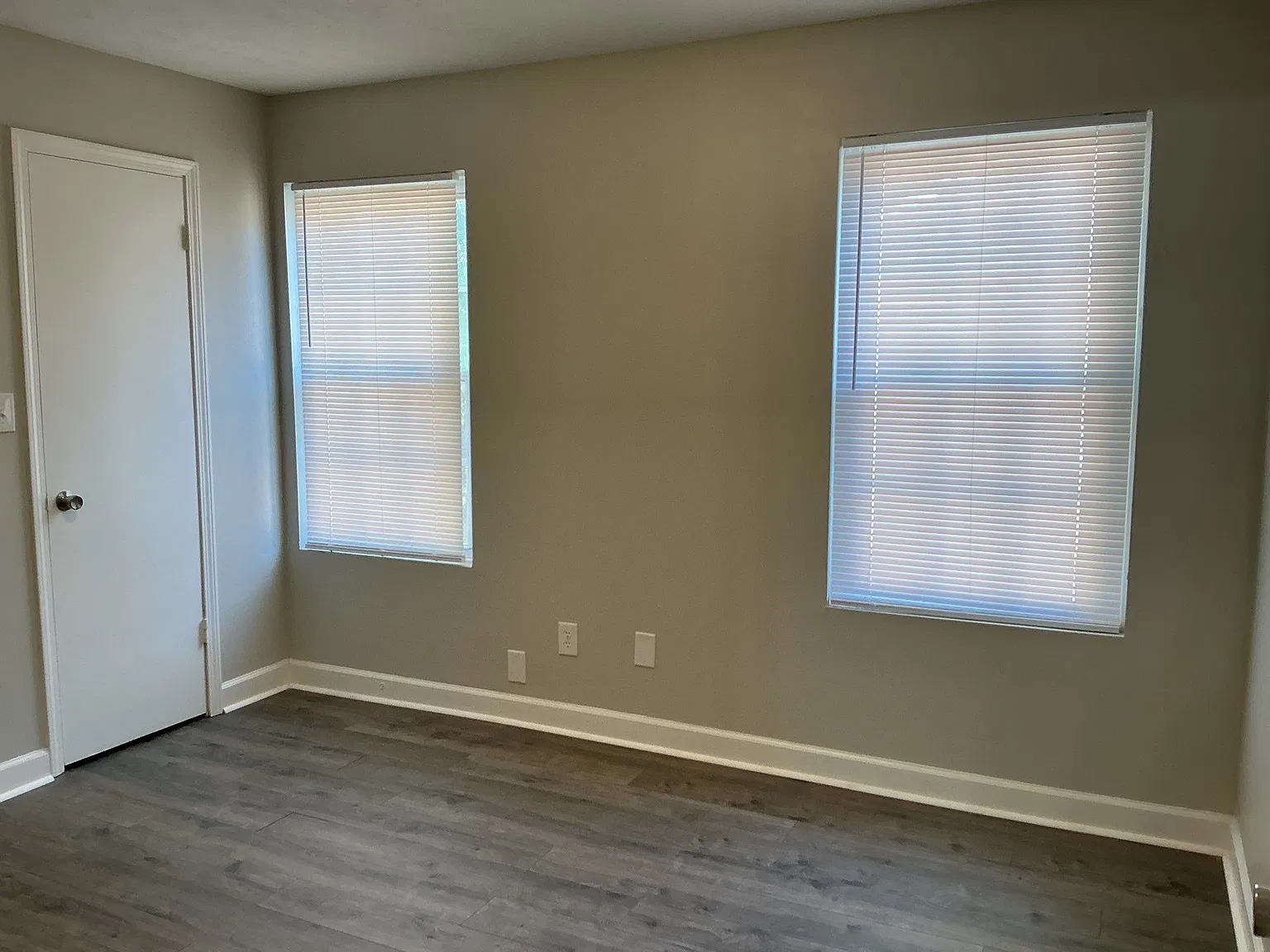 2 bed, 1.5 bath, 925 sqft, $950 — Photo 3