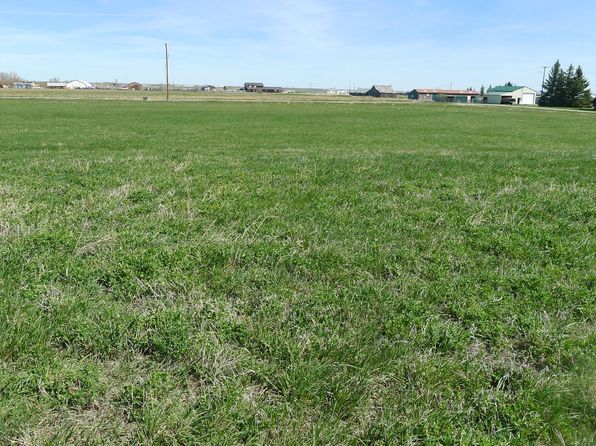 2 1st St W, Hobson, MT 59452
