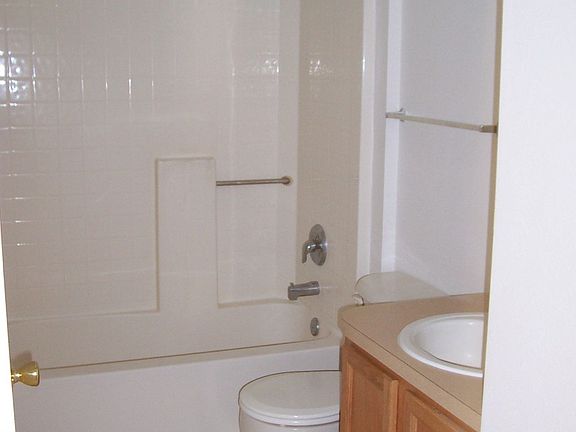 5th image of 106 Herring Way