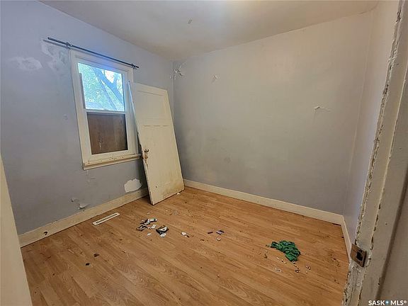 3rd image of 1651 101st St