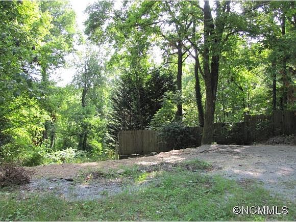 2nd image of 2334 Greater Druid Hills Blvd