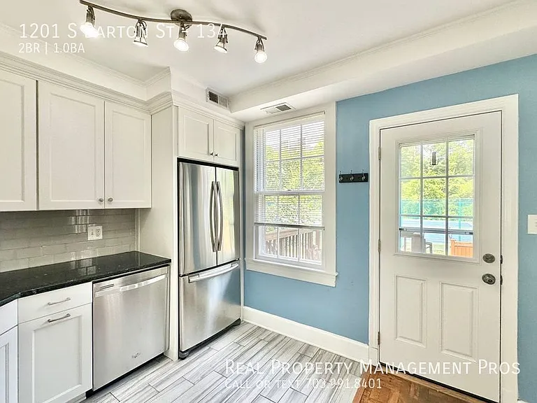 1201 S Barton St #134 — Photo 4