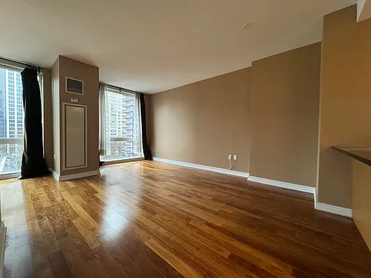Rented by Yoon Realty Group | media 7