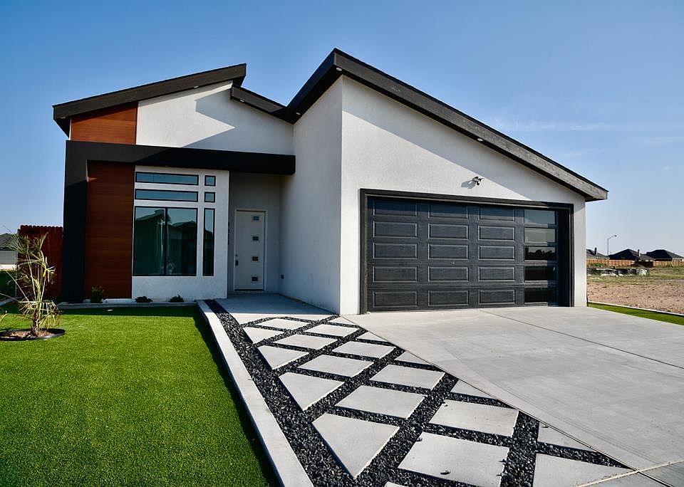 1st image of 8623 Luz Dr