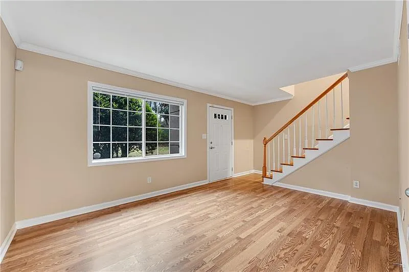 3 bed, 1.5 bath, 1000 sqft, $1,750 — Photo 4