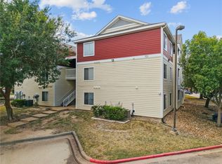521 SW Parkway #303, College Station, TX 77840