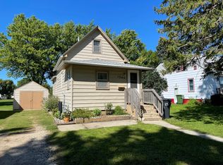 1305 Milton Ave, Worthington, MN 56187