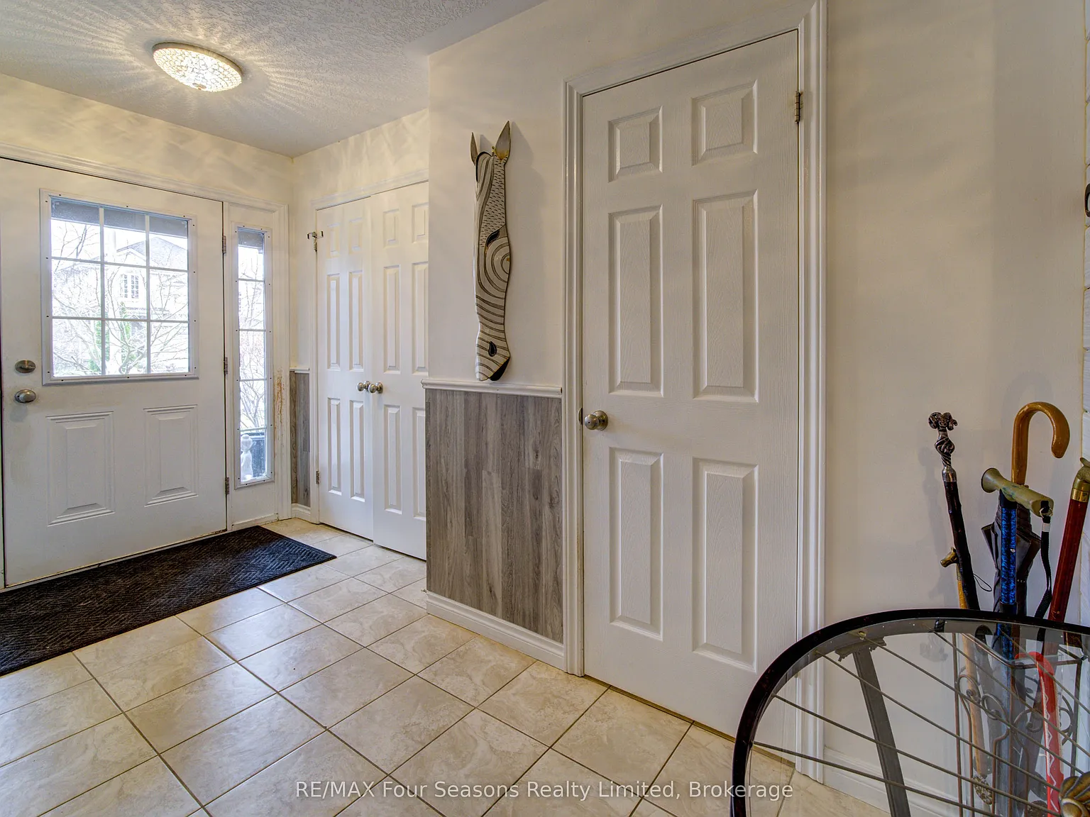 3 bed, $4,500 — Photo 3
