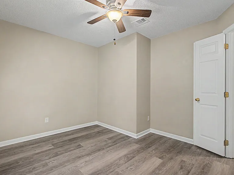 1850 Newman Ln — Photo 46