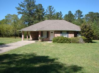 54 Archie Dossett Rd, Picayune, MS 39466