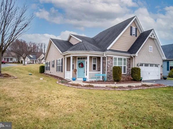 23 Candlebrook Ln, Oley, PA 19547