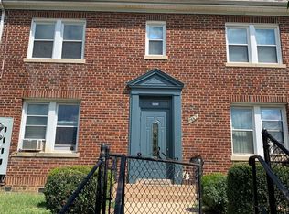 1842 C St SE #4, Washington, DC 20003