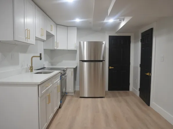 567 Park St #B, Dorchester Center, MA 02124